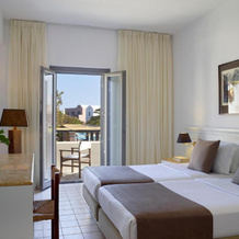 9 Muses Santorini Resort, 佩里萨 — 照片 3
