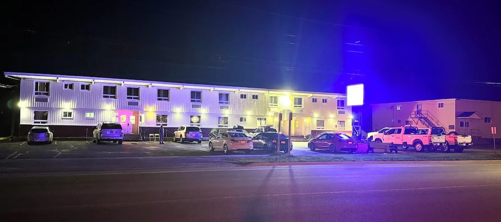 Alpha Inn, 瓦瓦 — 照片 1