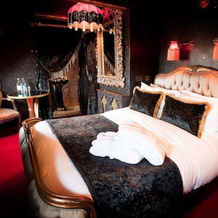 Crazy Bear Hotel-Beaconsfield, Beaconsfield — photo 3