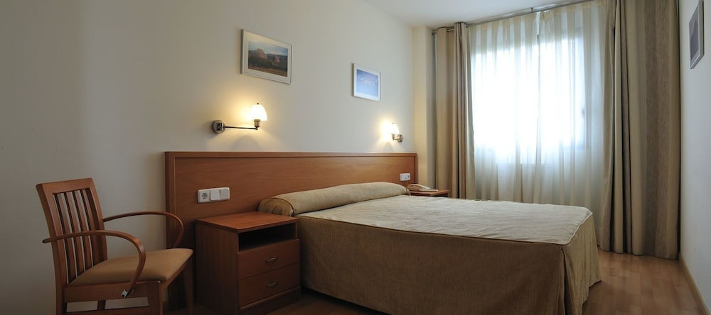 Aparthotel Sercotel Suites Huesca, 韦斯卡 — 照片 1