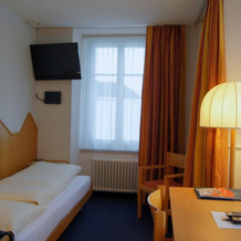 Hotel Weisses Kreuz, 贝尔金 — 照片 2
