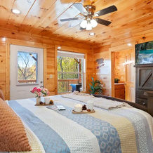 Serene Mountain Retreat By Ghosal Luxury Lodging, Блафф-Маунтин — фото 3