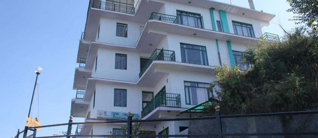 Trimurti Pine Valley Resort, Tatapani — photo 1