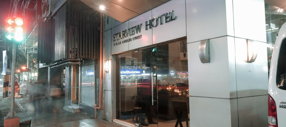 Starview Plaza Hotel, 那牙 — 照片 1