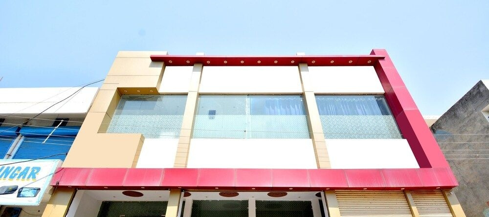 Oyo 29645 The Meridien, 坦纳萨尔 — 照片 1