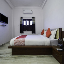 OYO 27626 Hotel Moonlight, 达博克 — 照片 2