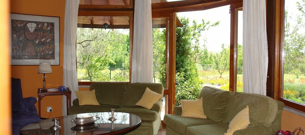 Kriskas Home Licensed Tourism Accommodation, Orhangazi — photo 1