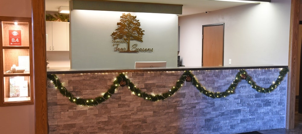 Shawano Four Seasons Hotel, 克林顿维尔 — 照片 1