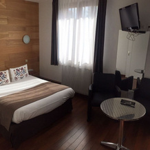 Hotel le Cottage, 佩吕桑 — 照片 2