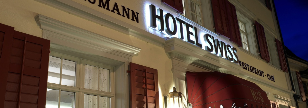 Hotel Swiss Die Krone, 克罗伊茨林根 — 照片 1