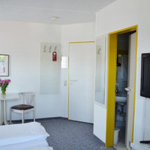 Relax, Singen — photo 2