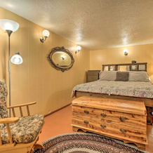 Cozy Home w/ Hot Tub: Half Mi to Salmon River!, Salmon — photo 5