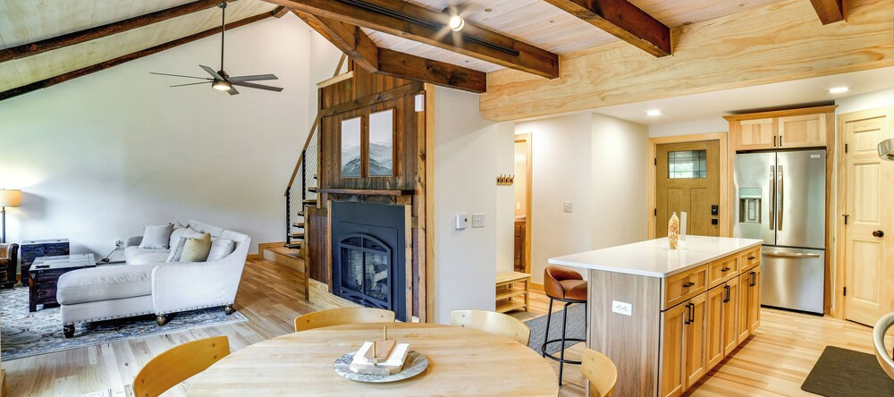 Skier's Paradise: Townhome W/ Deck In Cortland!, Вирджил — фото 1