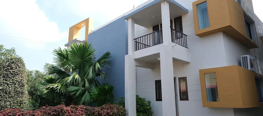 Sukh Sagar Gir Resort, 萨赞 — 照片 1