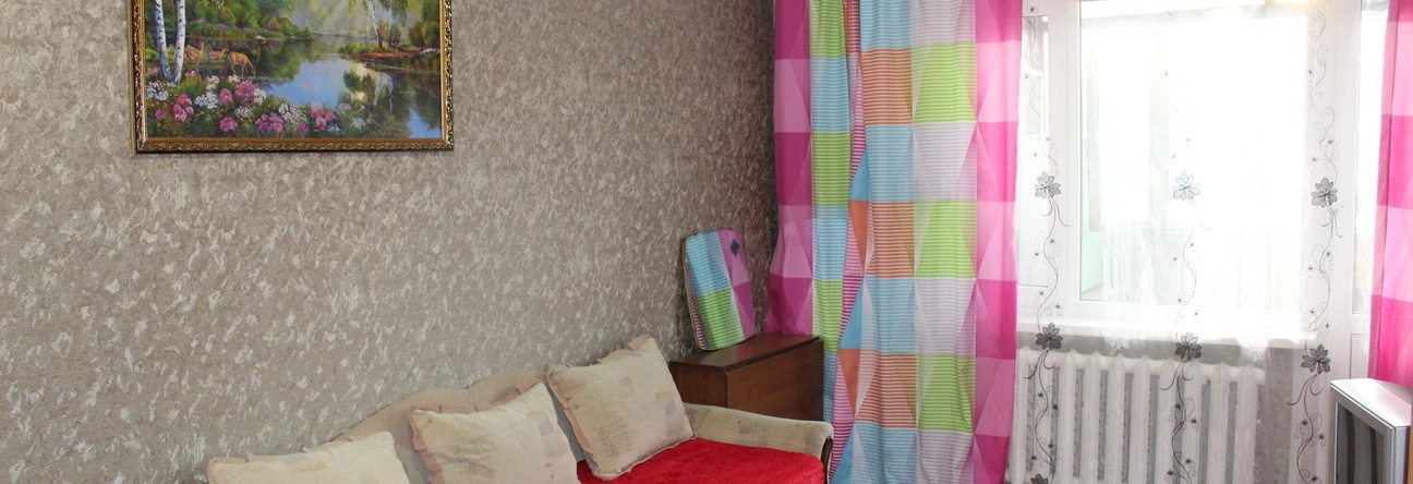 Vozle RN YUganskneftegaz Flat, 涅夫捷尤甘斯克 — 照片 1