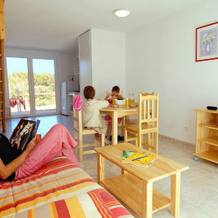 Well-kept holiday home between Nimes and Montpellier, 卡尔维松 — 照片 3
