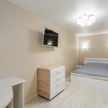 V Samom Tsentre Apartments, Dzerzhinsk — photo 2