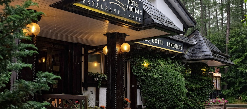 Hotel Landhaus Berghof, Венден — фото 1