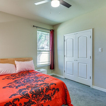 Grand Prairie Gem w/ Yard ~ 5 Mi to At&t Stadium!, 大草原城 — 照片 4