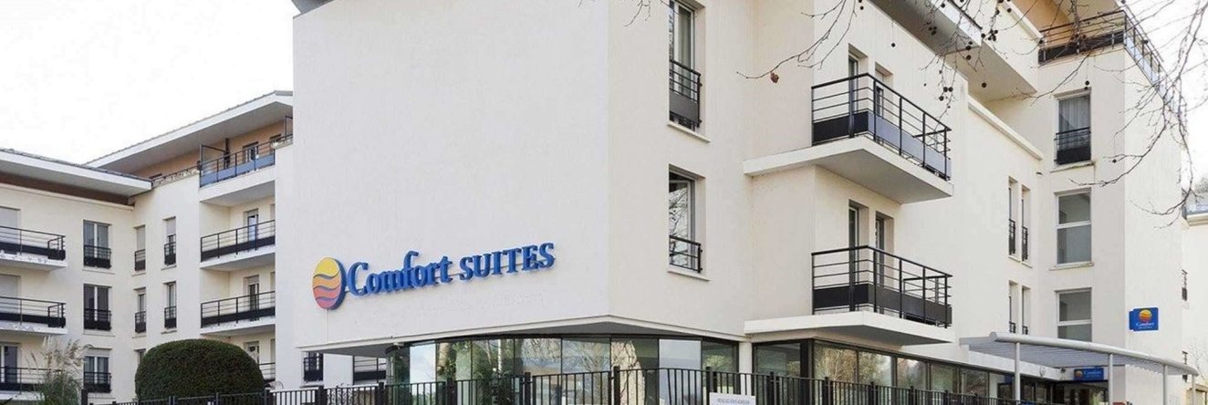 Comfort Suites Port-Marly Paris Ouest, Пор-Марли — фото 1