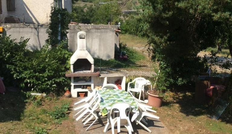 Clôt de Félines Chambre spacieuse, 昂特雷沃 — 照片 1