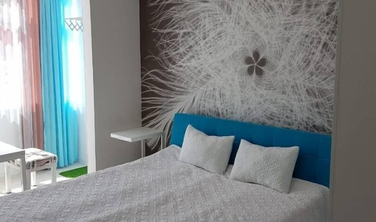 Fresh Hotel, Чолпон-Ата — фото 1