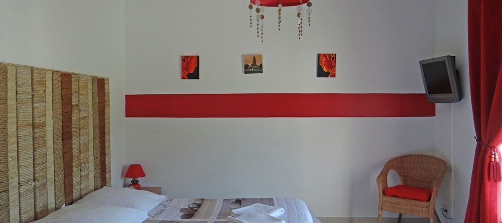 Alluring Holiday Home in Callian With Private Swimming Pool, 卡利安 — 照片 1
