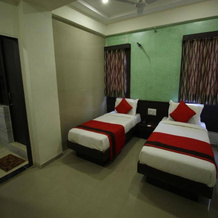 OYO Rooms Sahkari Jin Cross Road, Himatnagar — photo 4