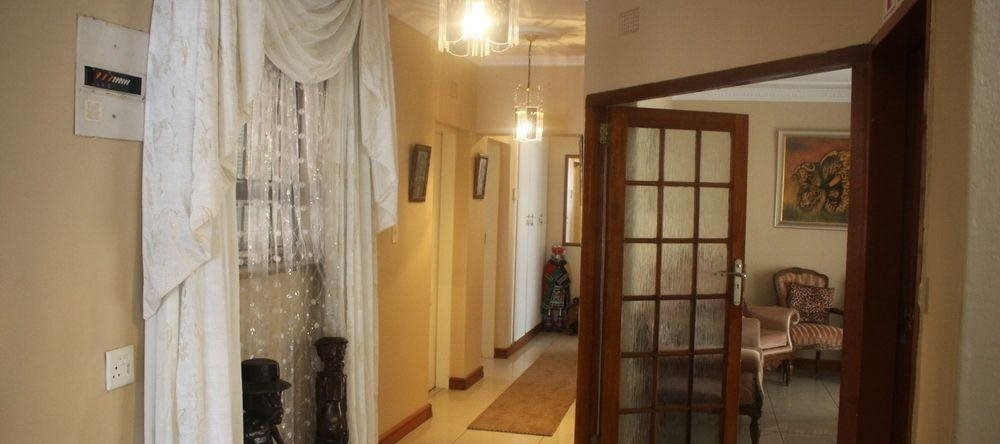 Lolos Bed & Breakfast, Johannesburg — photo 1
