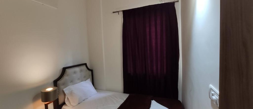 Zebra Suites - Carnation, Бангалор — фото 1