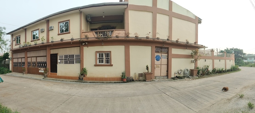 Villa Elsie Resort and Hotel, General Trias — photo 1
