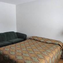 Kacee's Northern Suites, Форт-Нельсон — фото 2