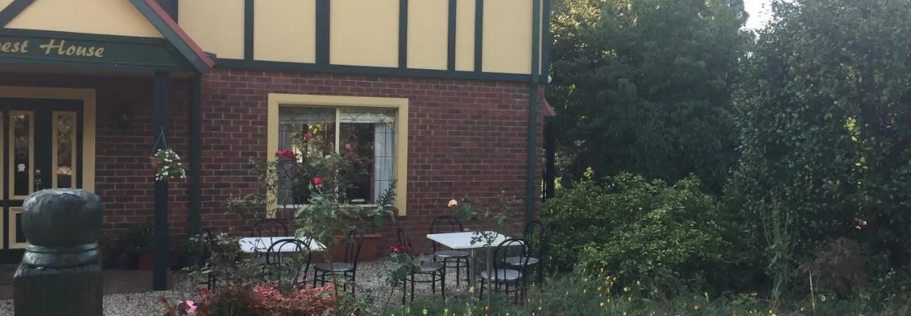 Oaktree Guest House, Narbethong — photo 1