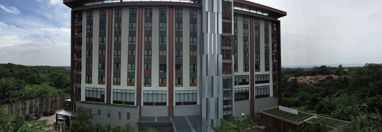 Harper Purwakarta Hotel, 卡朗 — 照片 1