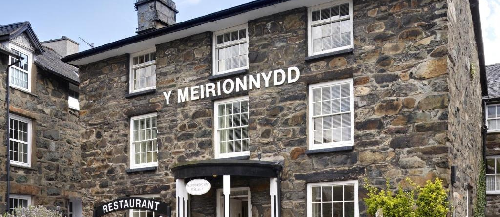 Y Meirionnydd, Долгелла — фото 1