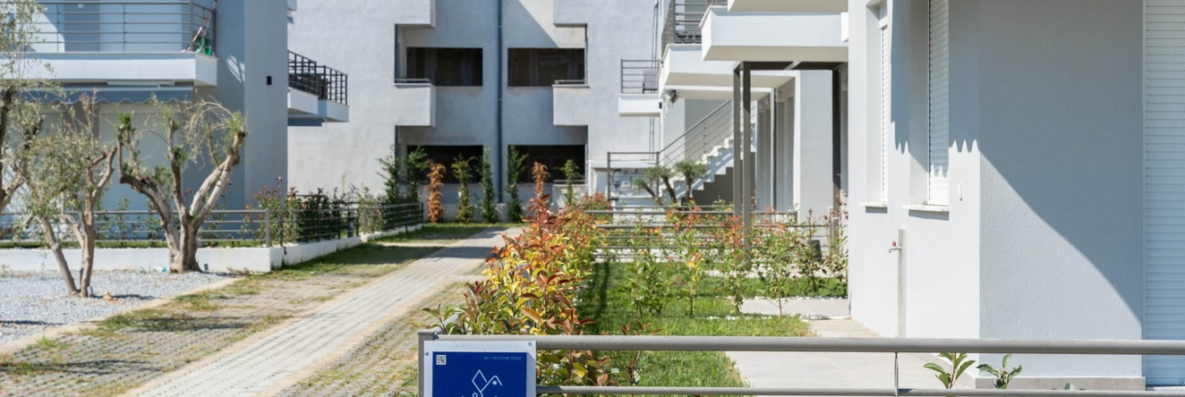 Antigone Residential Complex, Paralia Ofriniou — photo 1