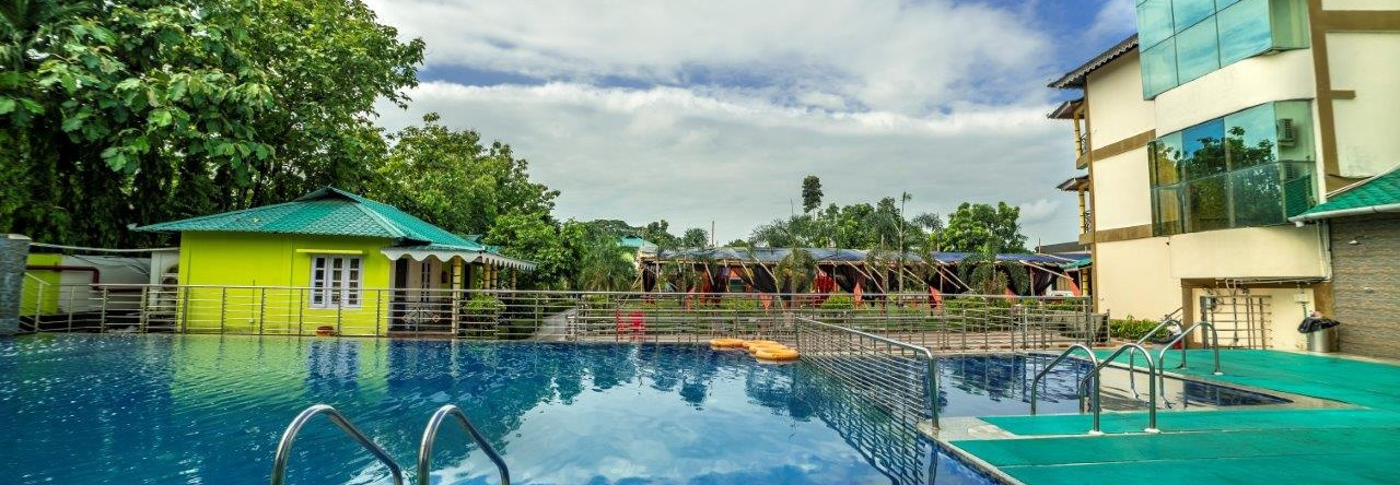 Resort Trimurti, Dakshin Dhupjhora — photo 1
