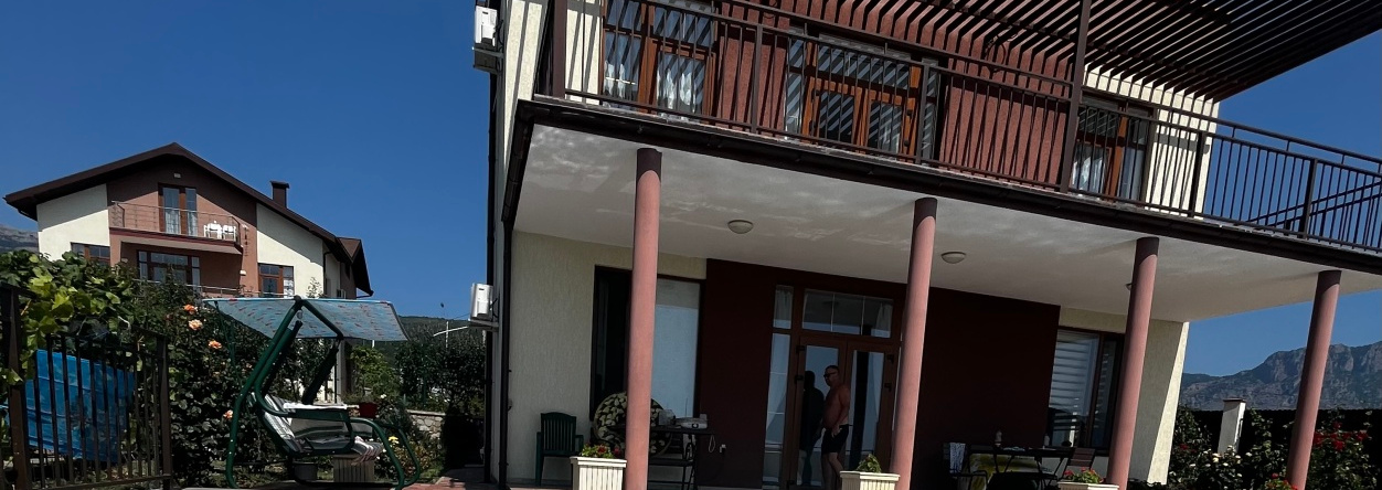 Leto Guest house, 伊佐比利诺耶 — 照片 1