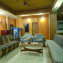 OYO Flagship 31125 Hotel Viknesh, Erode — photo 4