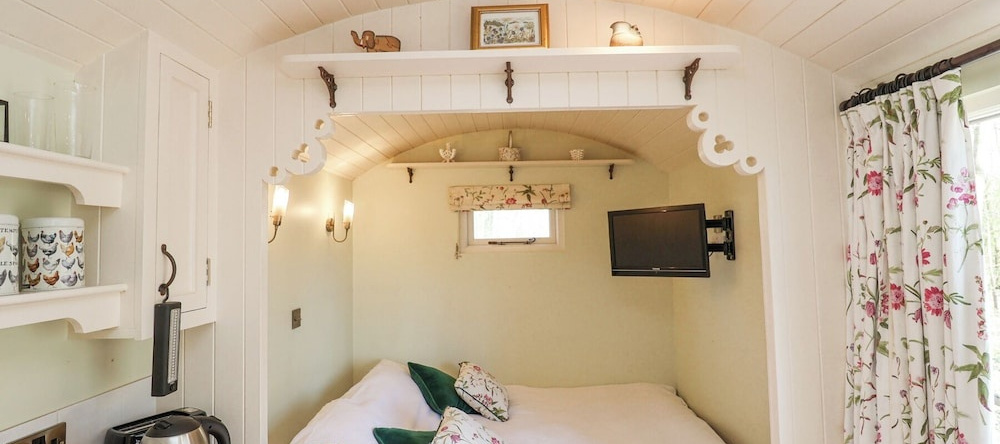 Woodlands Retreat Shepherd's Hut, Брундиш — фото 1