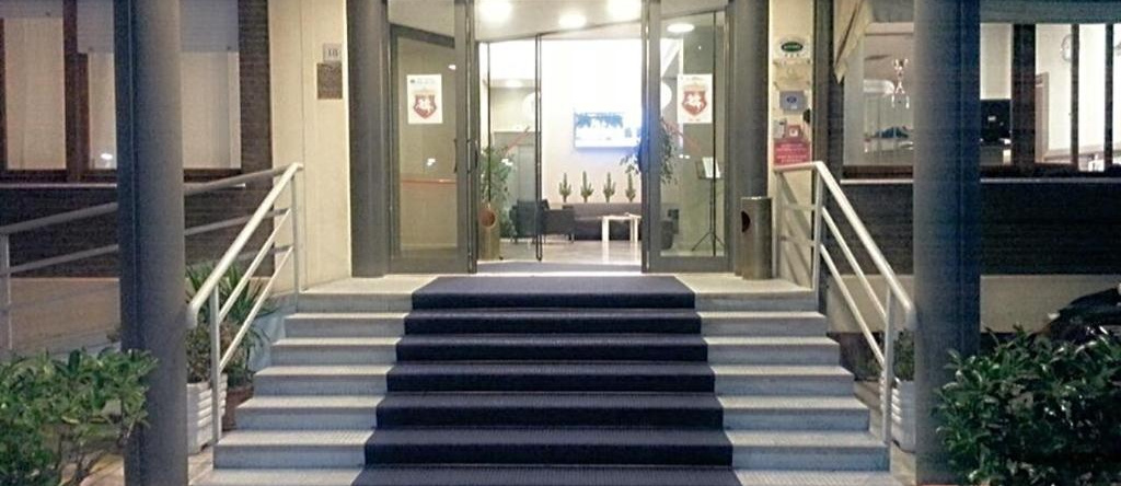 Hotel Touring Falconara Marittima, 法尔科纳拉-马里蒂马 — 照片 1