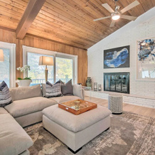 Serene Home w/ Fire Pit, Deck & Easy Access to ATL, 玛丽埃塔 — 照片 2