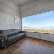 Luxury & Modern 4BD Villa with Panoramic Lake View by GuestLee, Lutry — photo 4