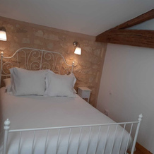 Domaine du chauvet Hôtel, 昂巴雷斯和拉格拉夫 — 照片 2