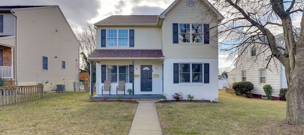 2 Mi To Dtwn Hagerstown: Townhome Near Fairgrounds, Хейгерстаун — фото 1
