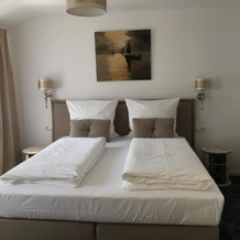 Hotel Haus am See, 辛茨海姆 — 照片 3