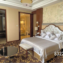 Ondine International Hotel, Zhenjiang — photo 3