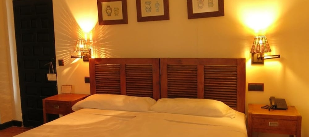 Casona De Navalmedio, Navacerrada — photo 1