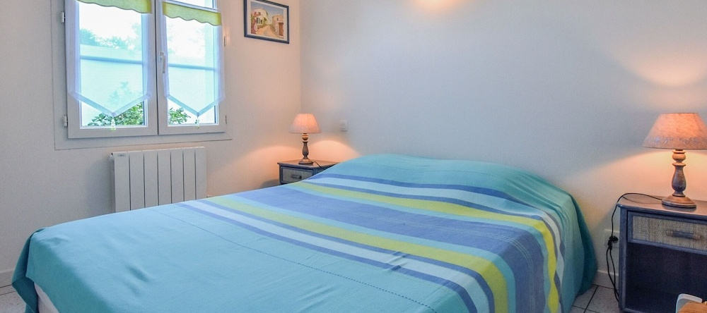Cozy Holiday Home in Sainte-Marie-de-Re near Sea, 圣玛丽德雷 — 照片 1