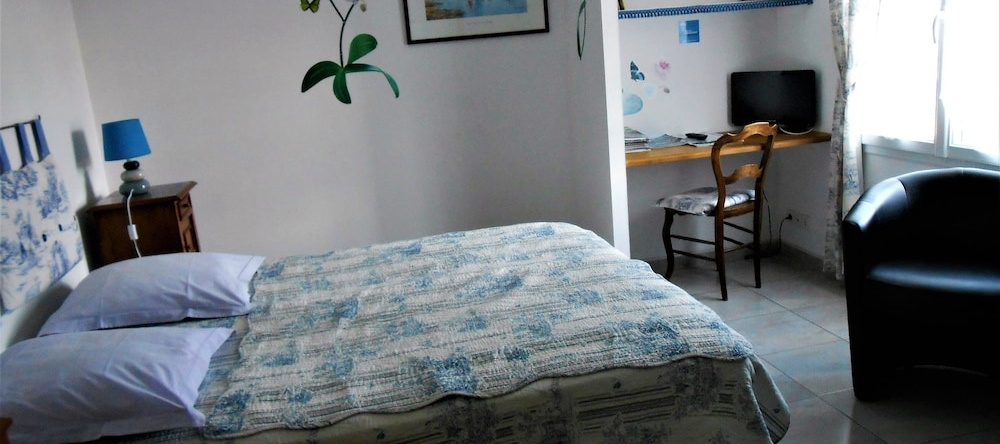 Chambres d'hôtes Le Petit Châtelet, 伊雷尔 — 照片 1